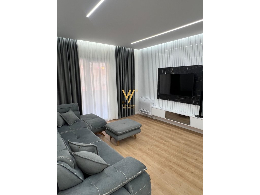 BYT 1+1+BLK K PRONÁJMU V INSTITUTU 55 000 LEK