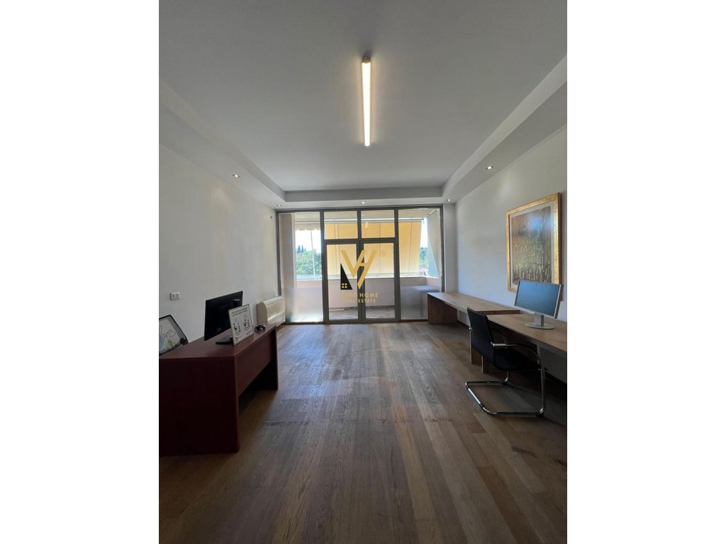 UFFICIO 132 M2 IN AFFITTO A GARDA 150.000 LEKE