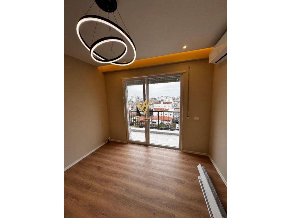 JEPET APARTAMENT 1+1+BLK ME QIRA TE BRRYLI 50.000 LEKE