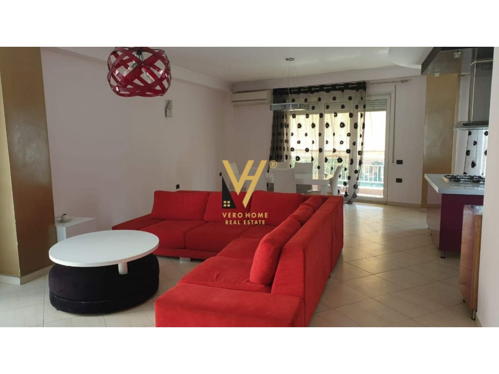 JEPET APARTAMENT 2+1+2+BLK ME QERA TE JORDAN MISJA 700 EURO