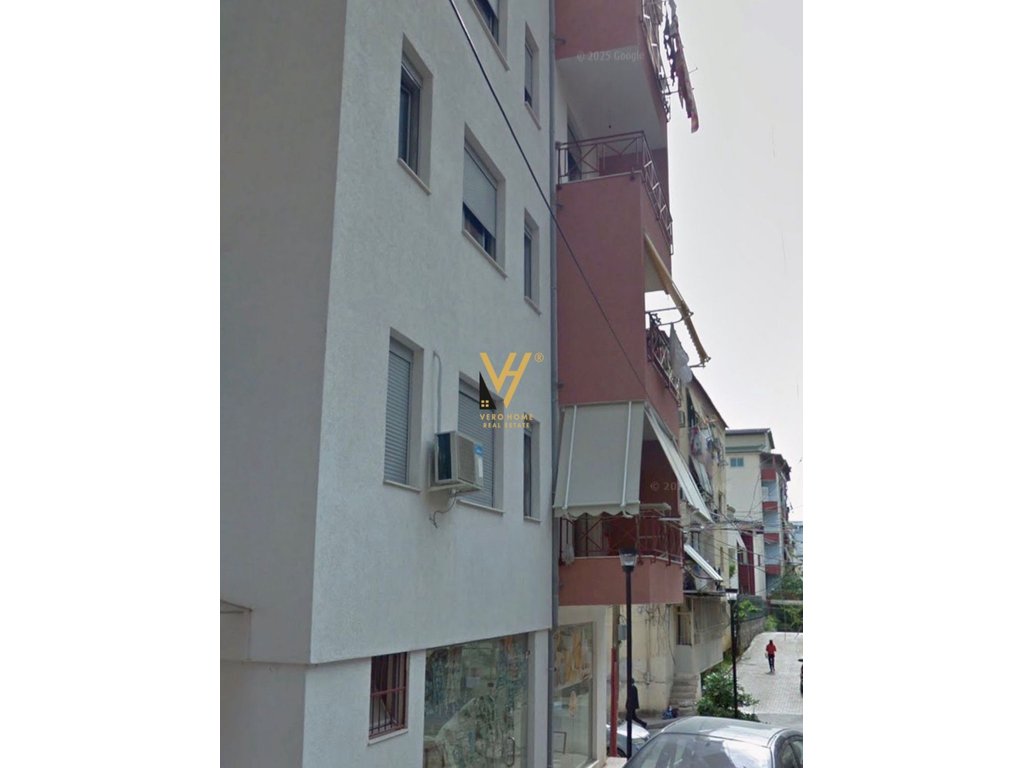 PRODEJ OBCHODNÍHO PROSTORU 200 M2 V KODRA E DIELLIT 387 000 EURO