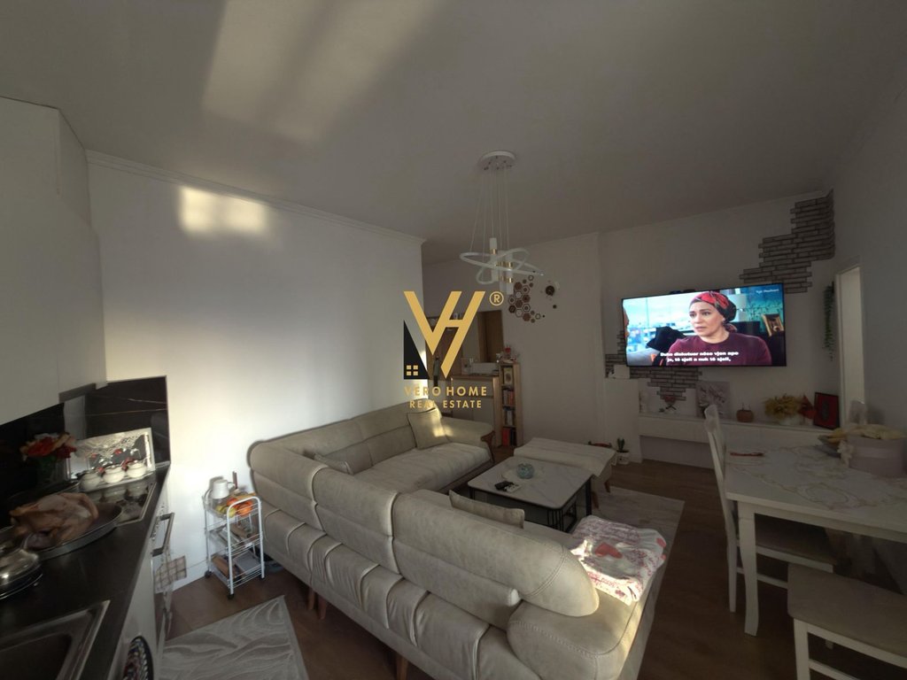 SHITET APARTAMENT 2+1+BLK TE FRESKU 127.000 EURO