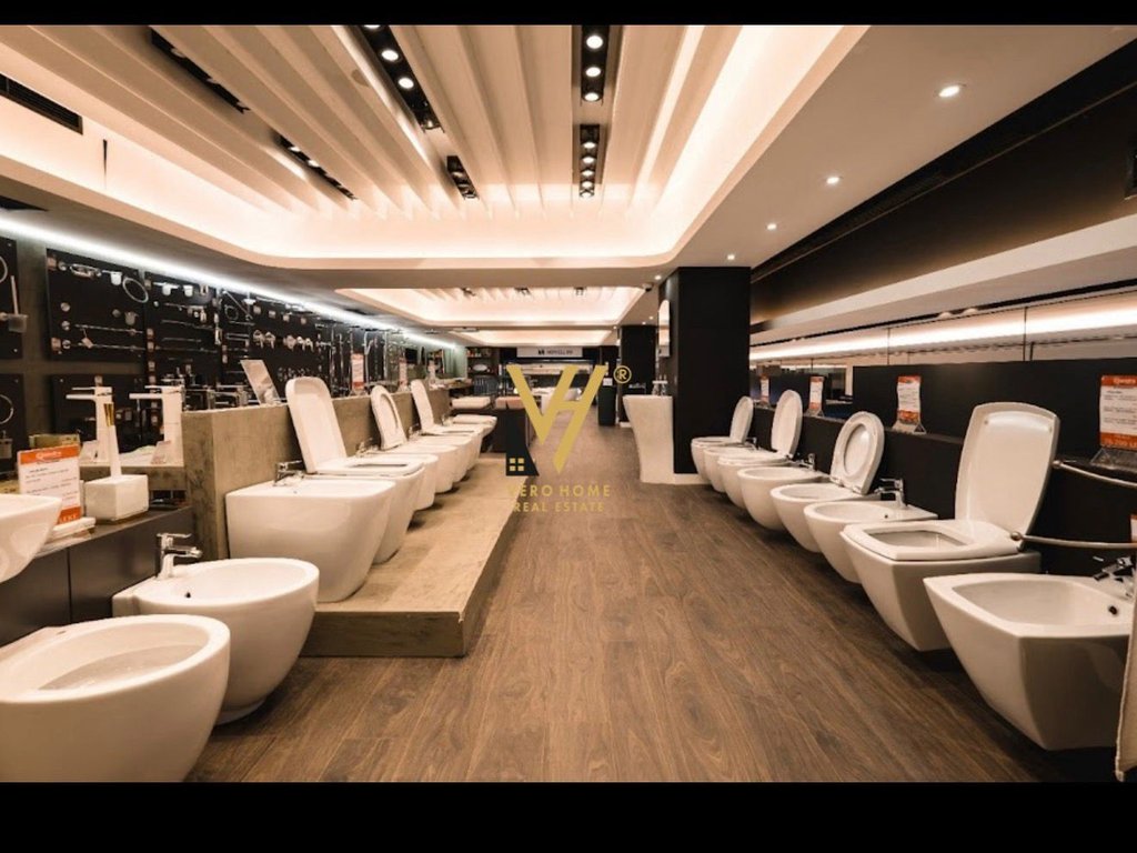 JEPET GODINE BIZNESI ME QIRA TE AUT. TR-DR 12.000 EURO