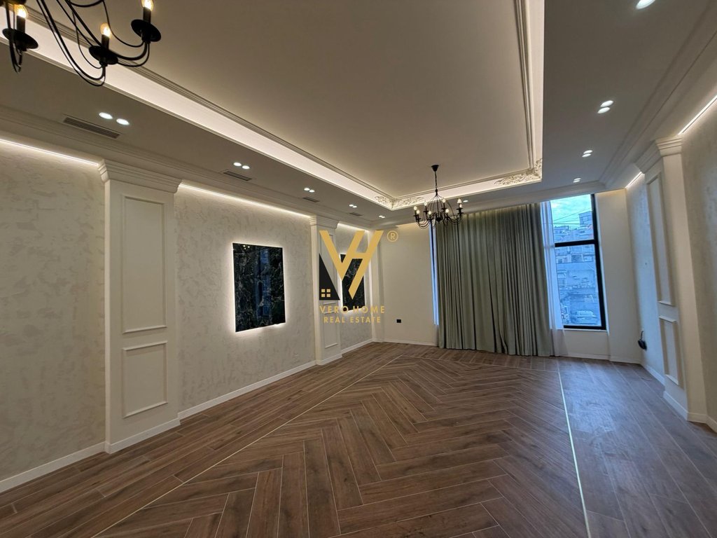 BUSINESS PREMISES 222 M2 FOR RENT AT BUNKART 120,000 LEKE