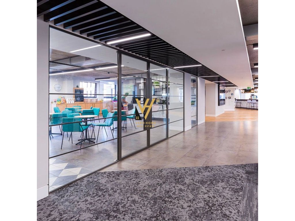 BUSINESS SPACE 220 M2 FOR RENT AT WILLSON SQUARE 3,300 EURO