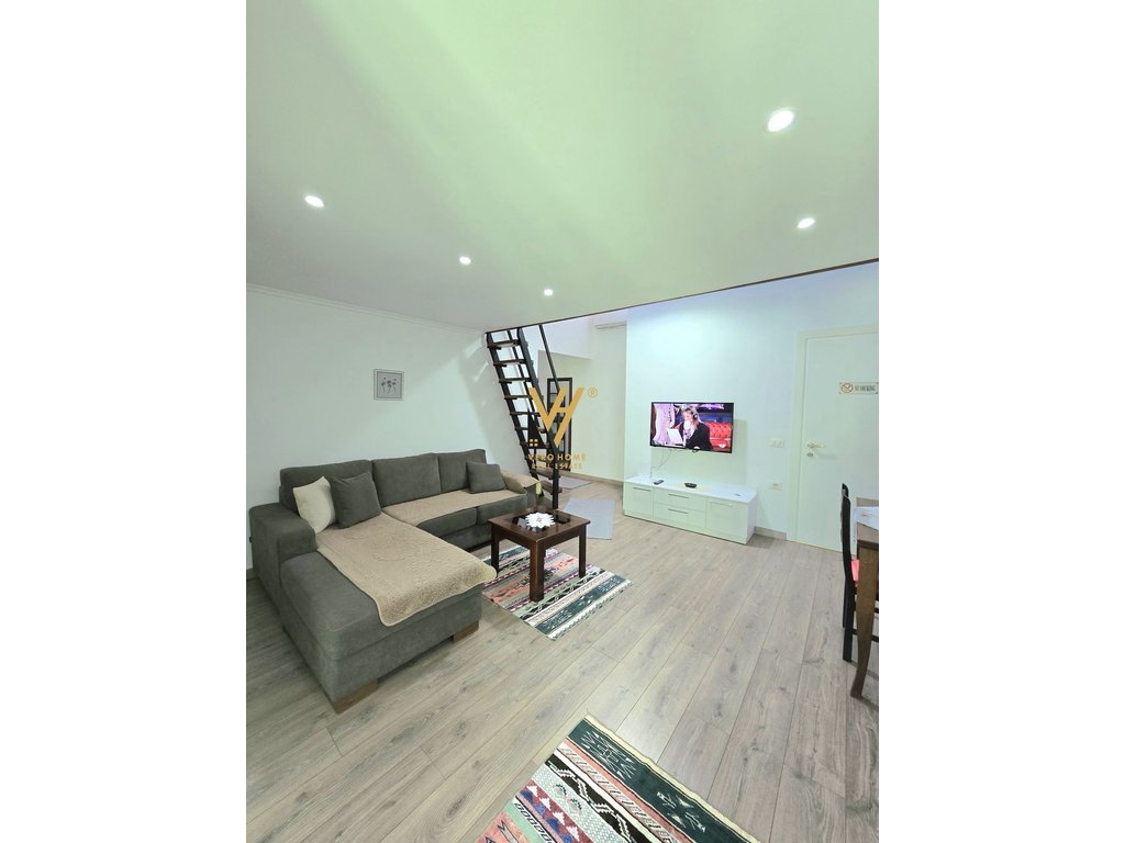 JEPET APARTAMENT 1+1 ME QERA TE RRUGA E DURRESIT 600 EURO