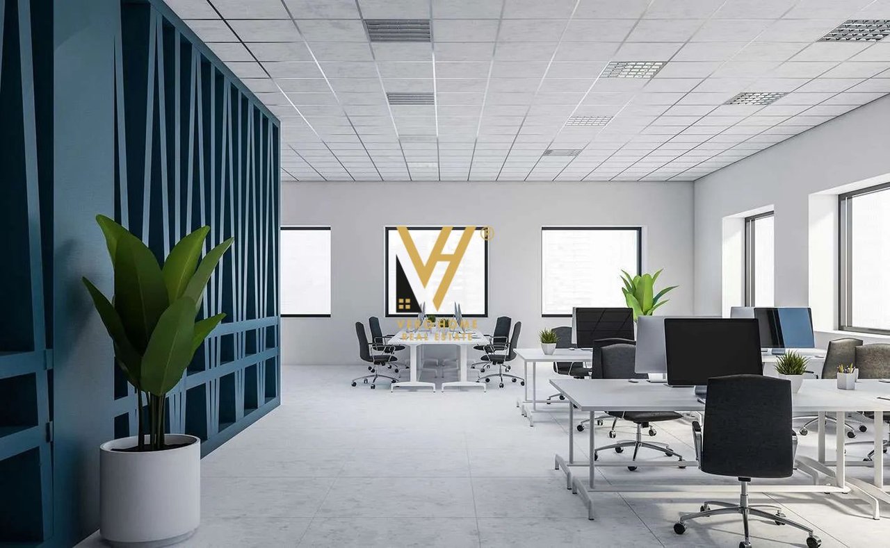 JEPET AMBIENT KOMERCIAL 350 M2 ME QIRA TE SHESHI WILLSON 4.200 EURO