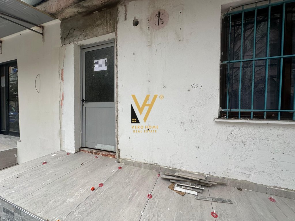 SHOP 23 M2 FOR RENT ON HIM KOLLI STREET 60,000 LEKE