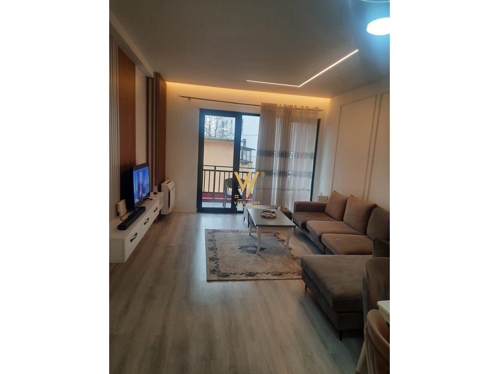 JEPET APARTAMENT 2+1+2 ME QERA TE RRUGA E DIBRES,KOM. ARLIS 750 EURO