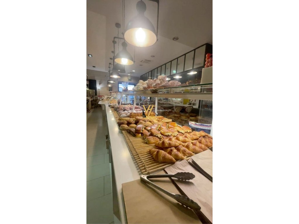 SHITET AMBIENT BIZNESI 64 M2 TE MYSLYM SHYRI 876.000 EURO