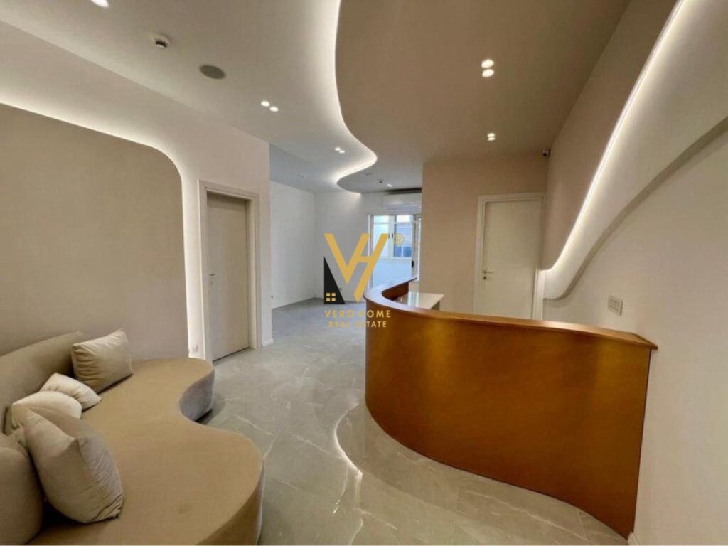 JEPET AMBIENT BIZNESI 140 M2 ME QIRA TE HARRY FULTZ 1.600 EURO