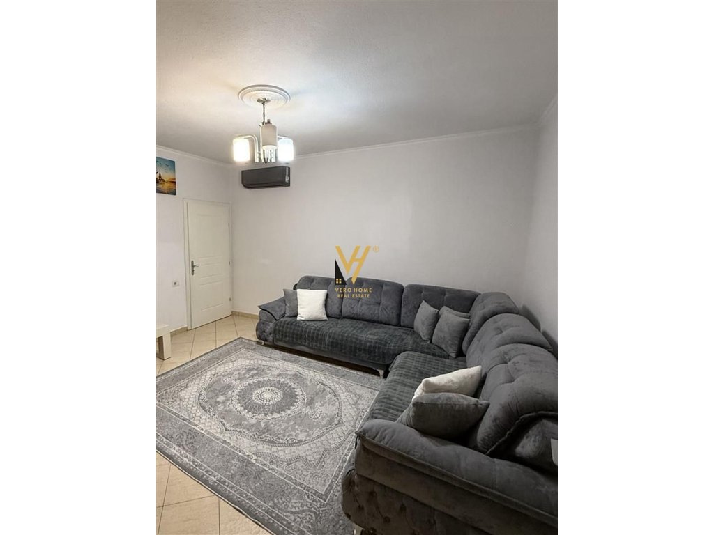 JEPET APARTAMENT 2+1+BLK ME QERA TE 5 MAJI 50.000 LEKE