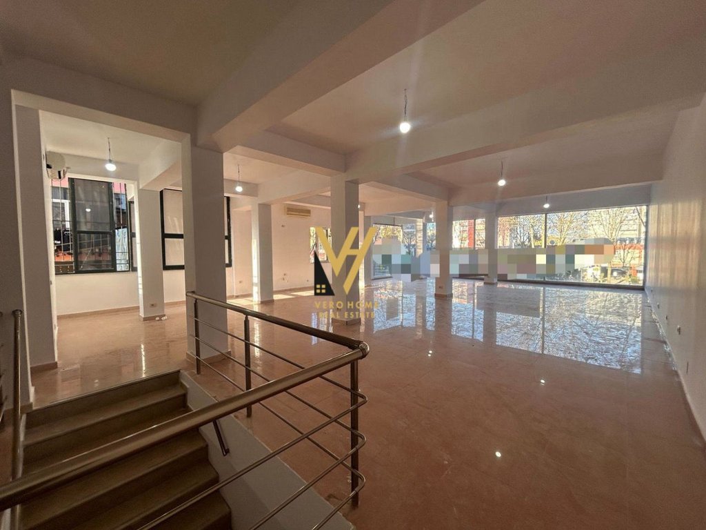 FOR SALE SPACE 240 M2 AT MEDRESEJA 54,000,000 LEKE