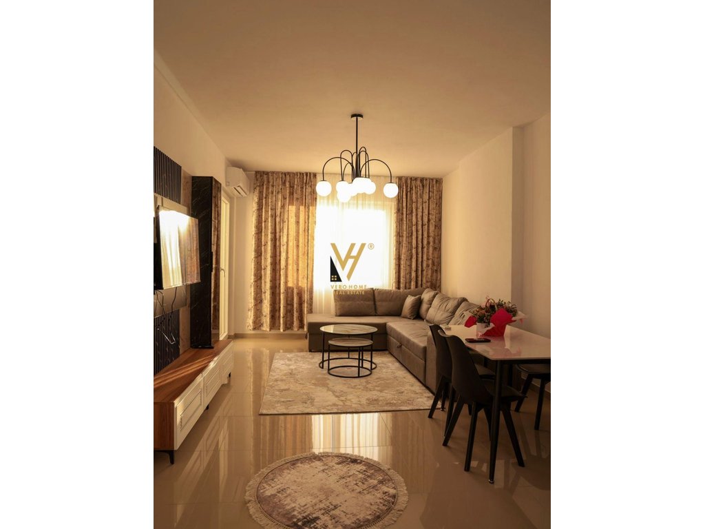 JEPET APARTAMENT 1+1 ME QIRA TE BULEVARDI BLU, KAMEZ 45.000 LEKE