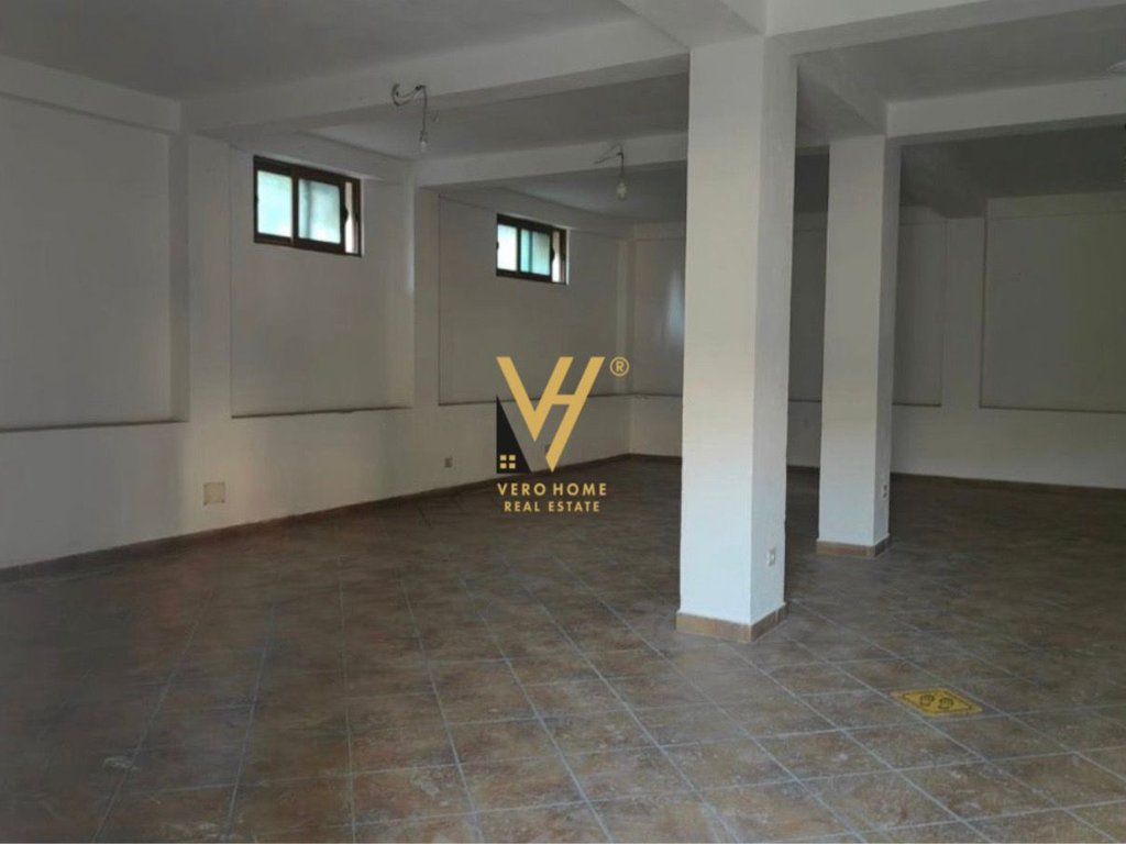 JEPET MAGAZINE 100 M2 ME QIRA TE KODRA E PRIFTIT 50.000 LEKE