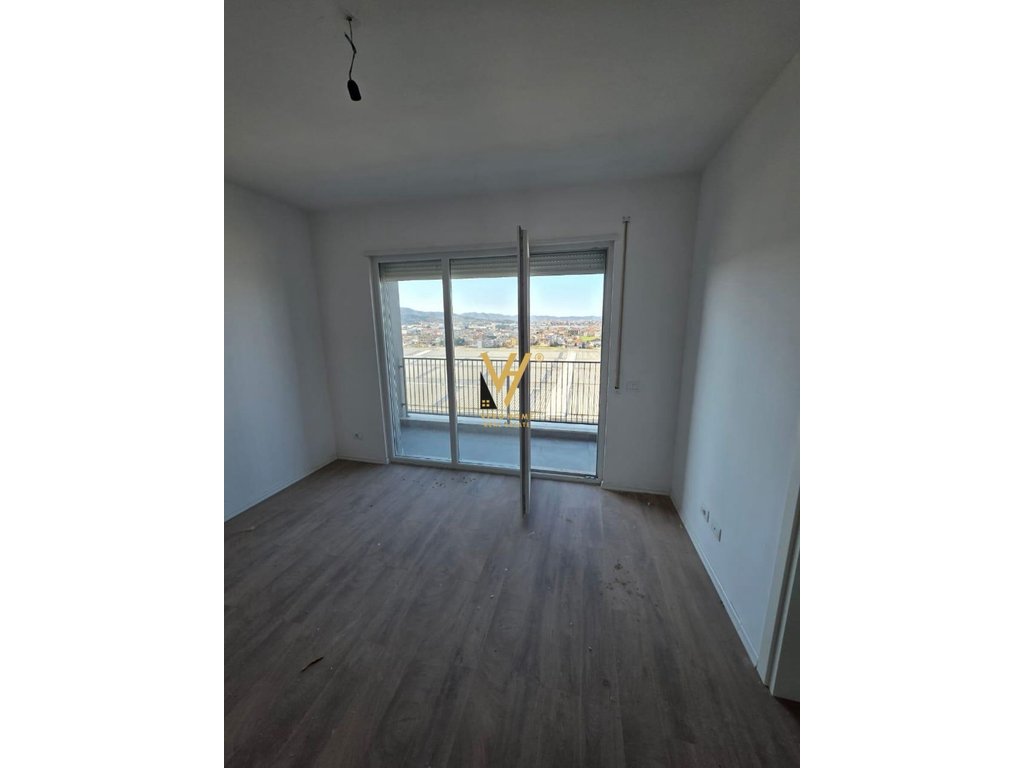 JEPET APARTMENT 2+1 ME QIRA TE UNIVERS CITY 52.000 LEKE