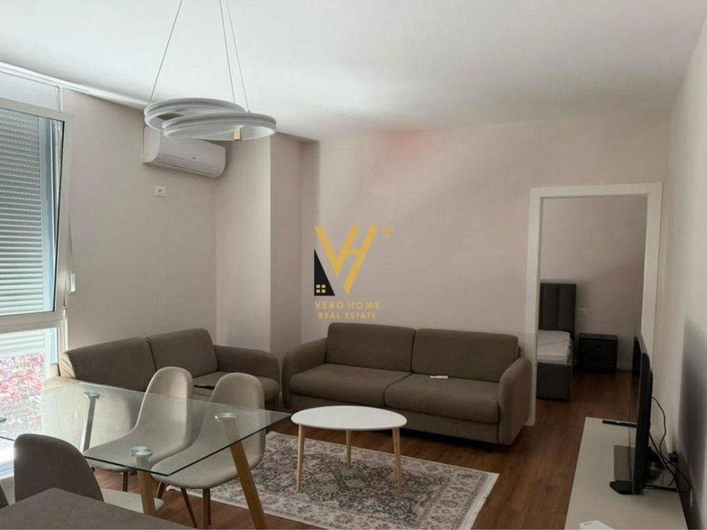 Byt 2+1+balkon k pronájmu na ulici Barrikadave za 750 eur