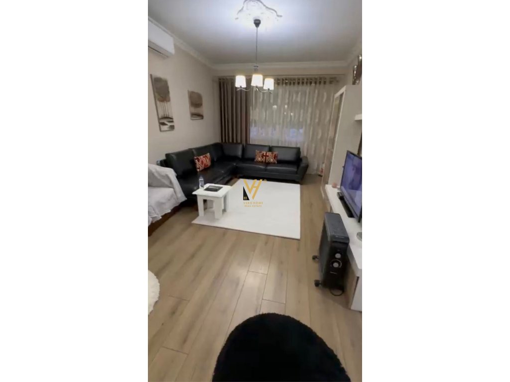 IN VENDITA APPARTAMENTO 2+1+2+2BLK A PAZARI I RI 320.000 EURO