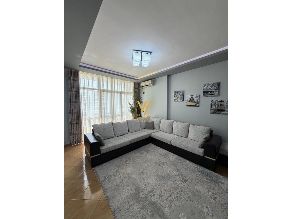 Appartamento 2+1+balcone in affitto ad Astir 55.000 lek