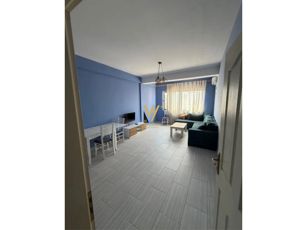 BYT 1+1+BALKON K PRONÁJMU V ASTIRU 50 000 LEKÉ