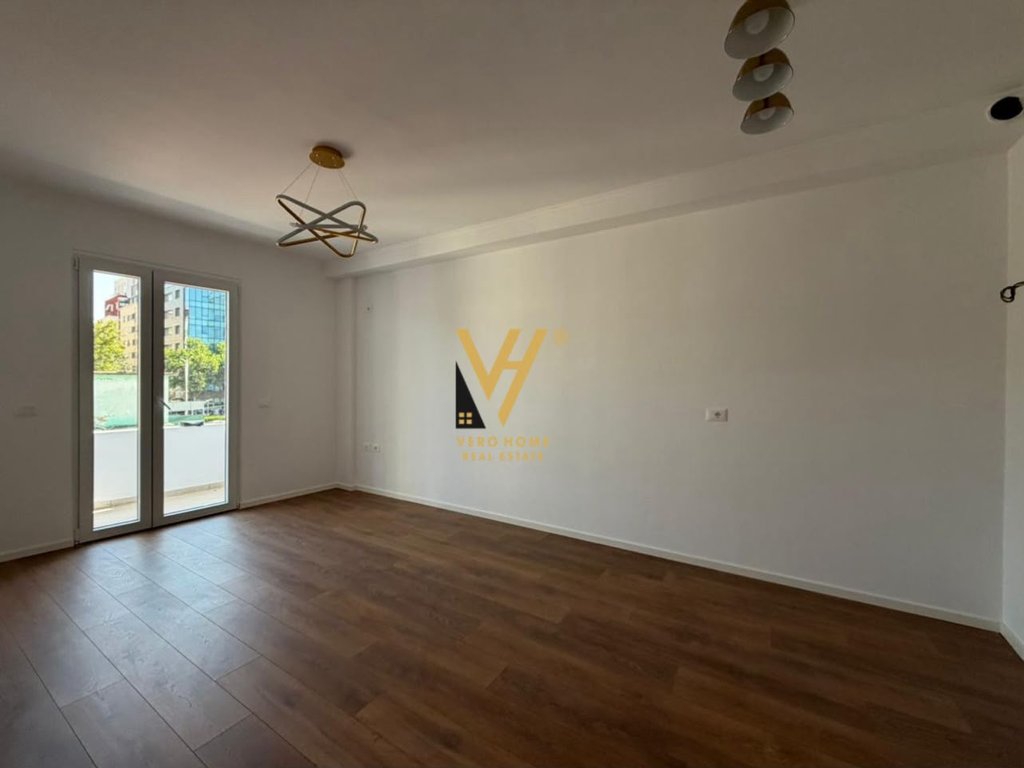 SHITET APARTAMENT 1+1+ BLK TE RR.DRITAN HOXHA 128.000 EURO