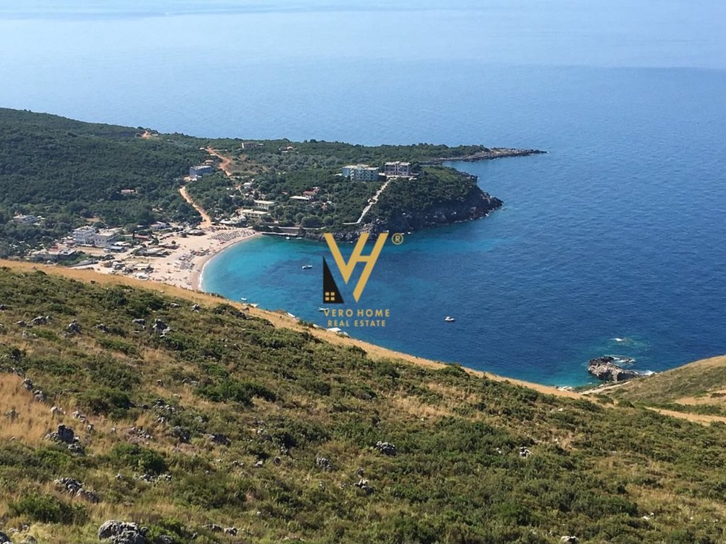 PRODEJ POZEMKU 2 800 M2 V DHERMI
