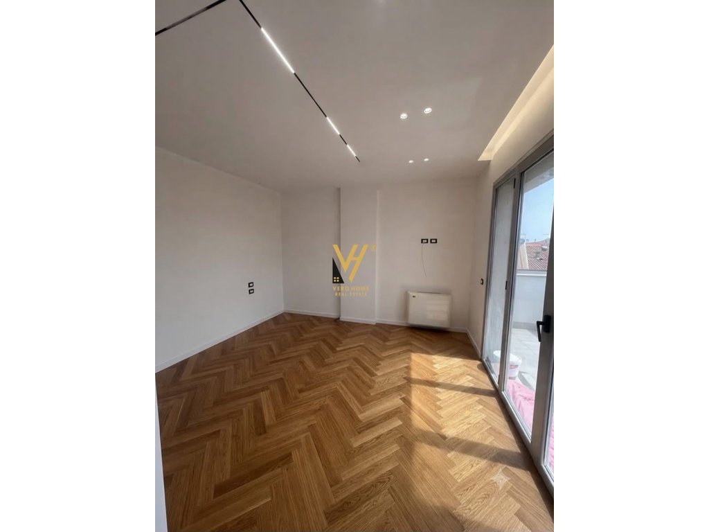 PRODÁVÁ SE BYT 1+1+BLK NA 21 DHJETORI 178 000 EURO