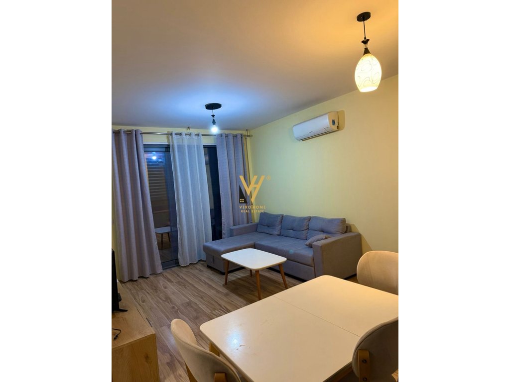 Byt 2+1+2+balkon k pronájmu ve Fiori di Bosco za 750 euro