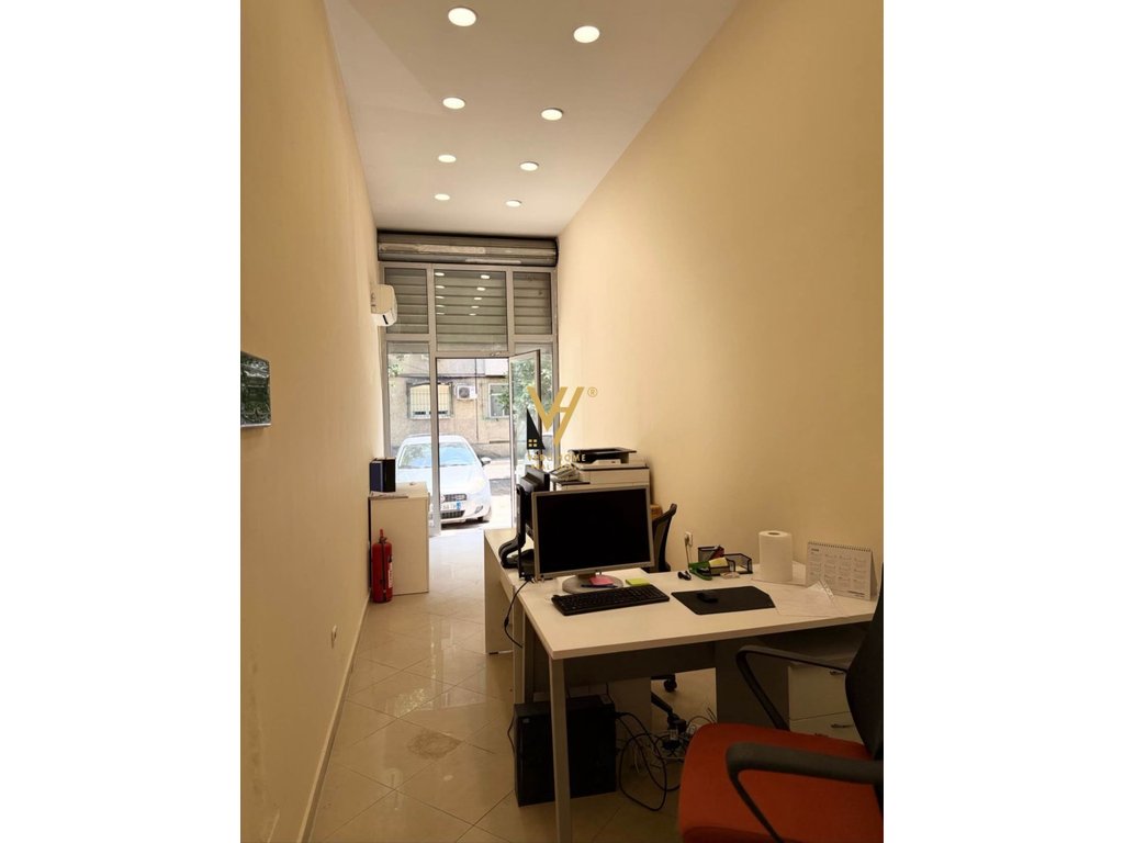 Alt