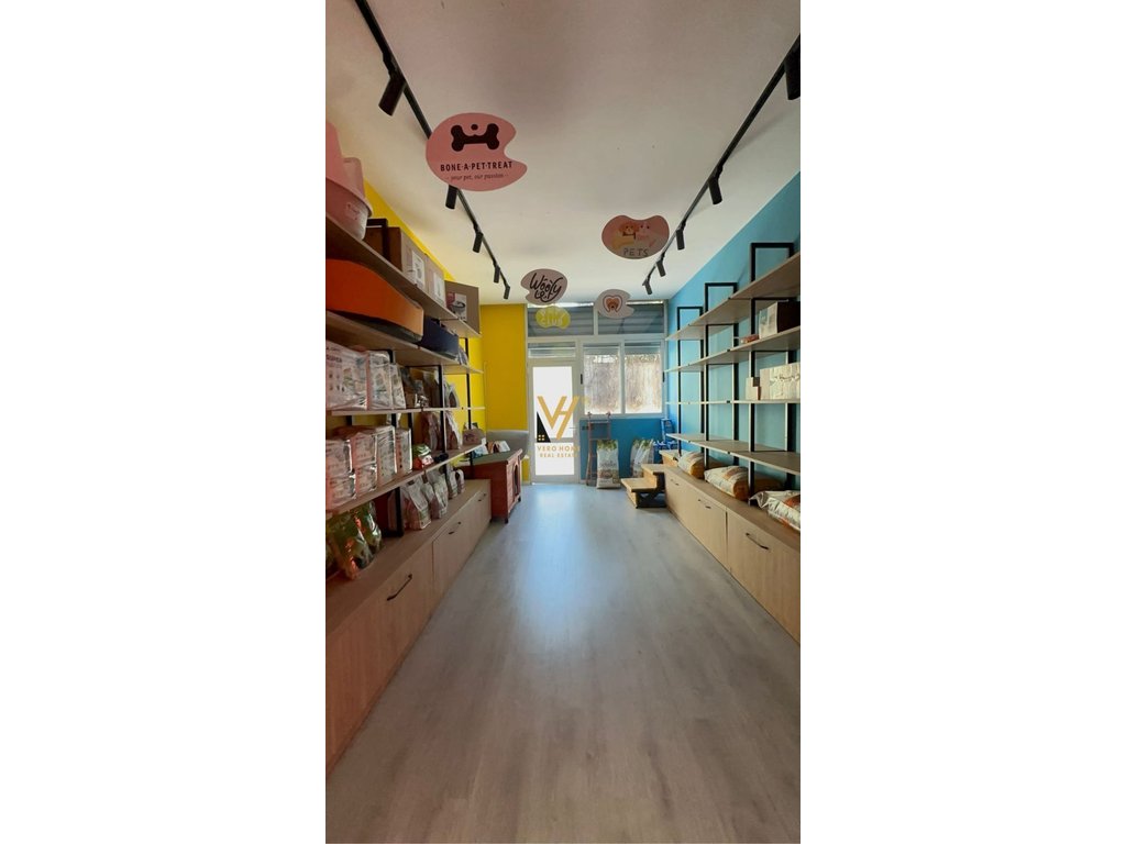 JEPET AMBIENT BIZNESI 20 M2 TEK ISH EKSPOZITA 20.000 LEKE