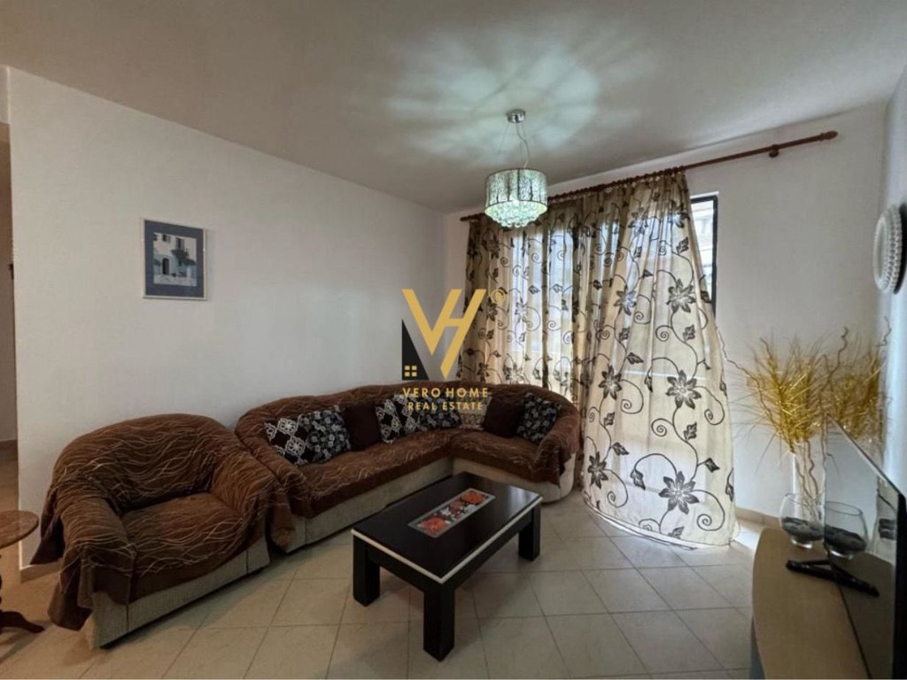 JEPET APARTAMENT 2+1+BLK ME QERA NE YZBERISHT 45.000 LEKE