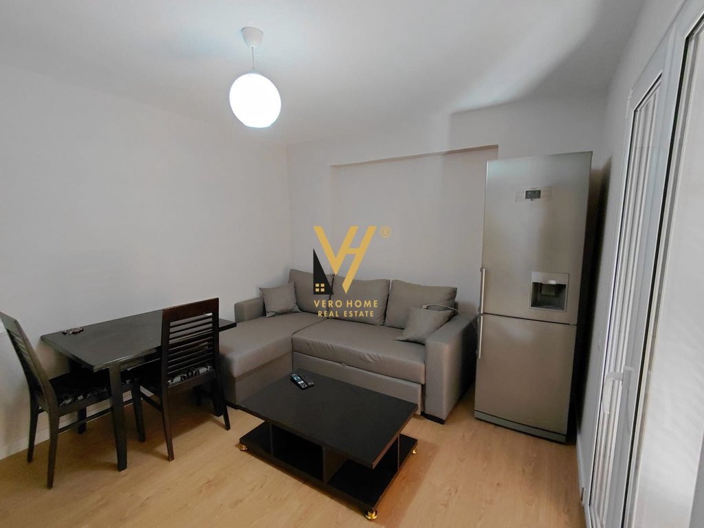 JEPET APARTAMENT 1+1+BLK ME QERA TE RRUGA FORTUZI 500 EURO