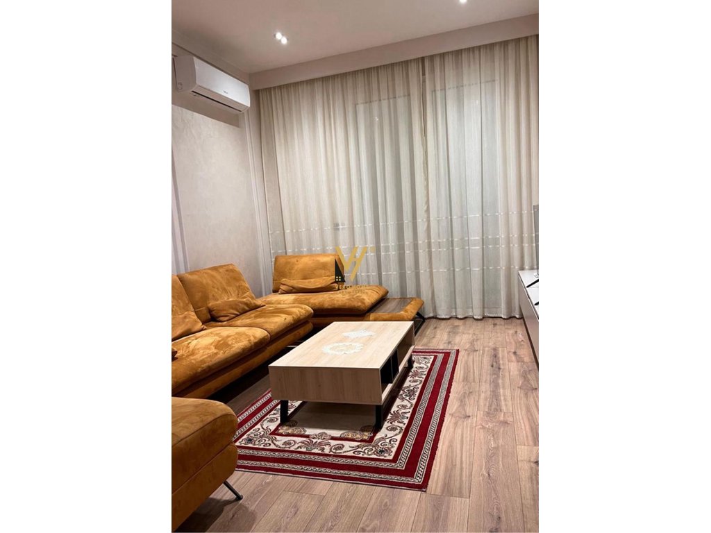 JEPET APARTAMENT 1+1+BLK ME QERA TE MINE PEZA 600 EURO