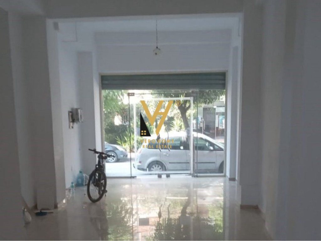 SHOP 30 M2 FOR RENT AT THE CONSTRUCTION ENGINEERING 50,000 LEKES