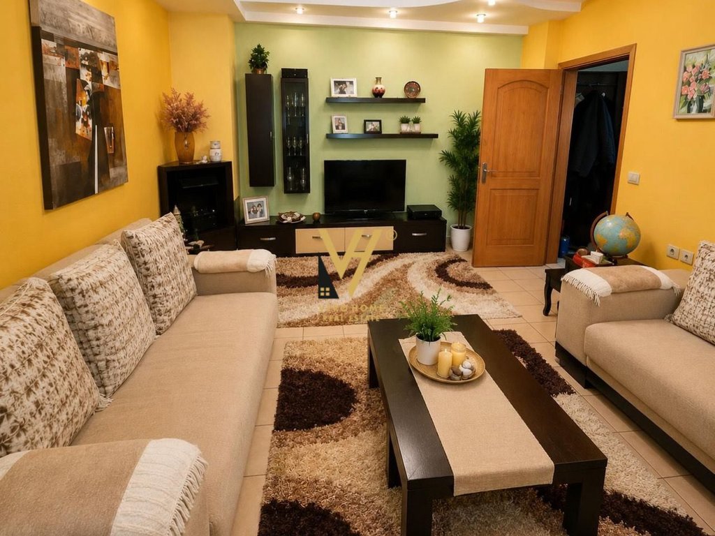 2+1+BLK APARTMENT FOR RENT IN THE CENTER 55,000 LEKE