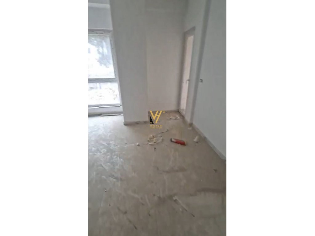 KANCELÁŘ 55 M2 K PRONÁJMU V AURA, LAPRAKE 500 EURO