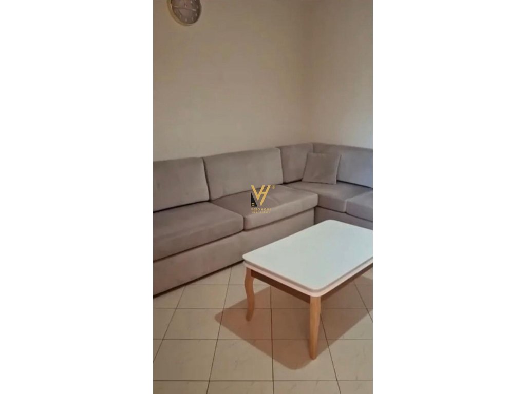 JEPET APARTAMENT 1+1 ME QIRA TE PARKU 400 EURO