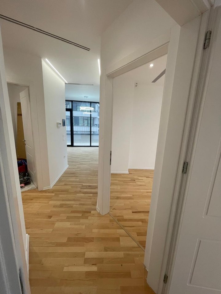 Apartament 2+1+2 Për Shitje në Rruga e Kosovarëve, Tiranë - Çmimi: Kontaktoni | Sipërfaqe në m²