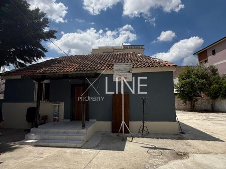 Private house with yard for rent in Don Bosko