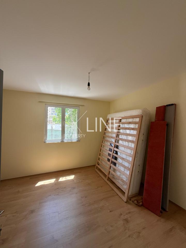 Private house with yard for rent in Don Bosko