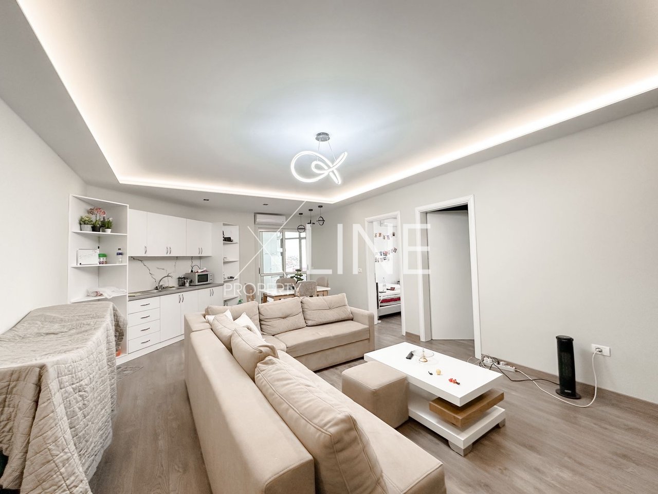 Jepet me qira apartament 2+1+ballkon ne Don Bosko