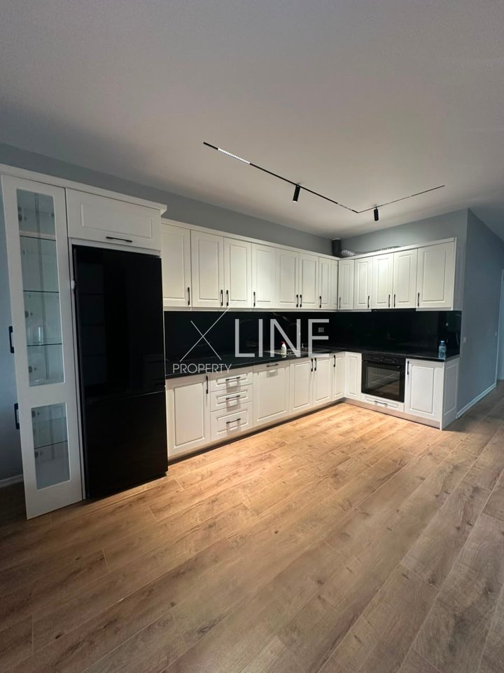 Luxury apartment 2+1+2wc+2 parking spaces for sale at the Dry Lake