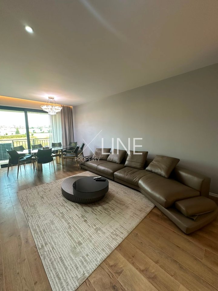 Luxury apartment 2+1+2wc+2 parking spaces for sale at the Dry Lake